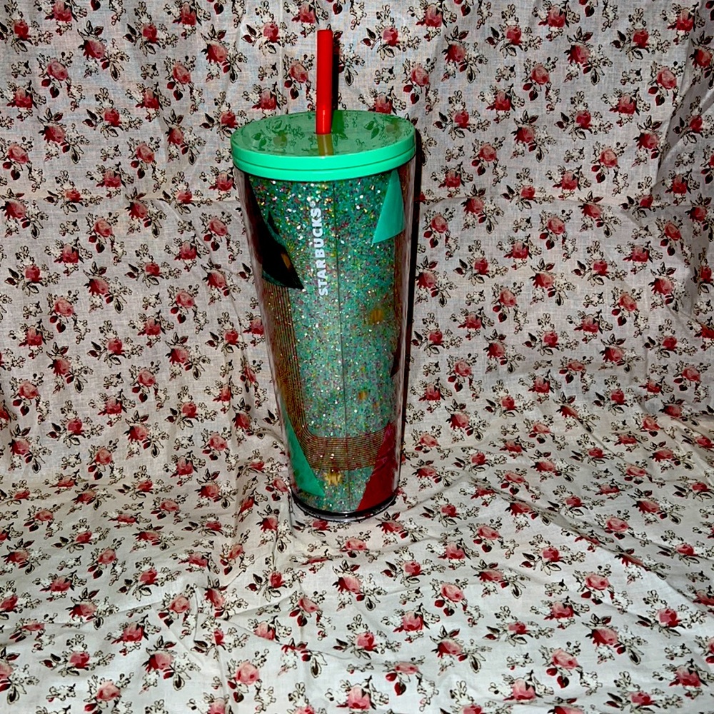 NWT Starbucks holiday cup 2020 sparkle